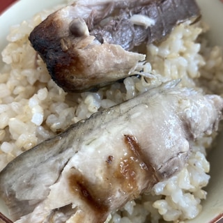 こってり真鯖玄米ご飯丼